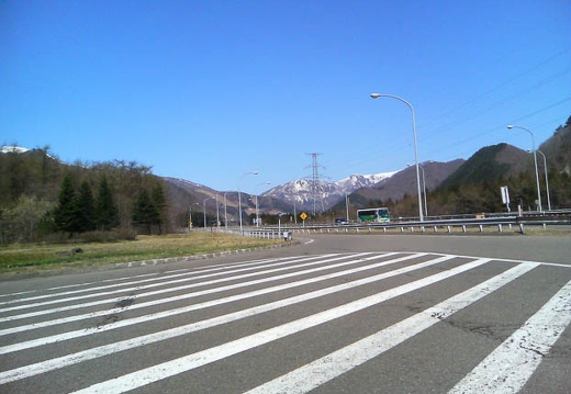 20100426083906-SO902i.jpg