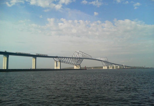 20110725070222-SO902i.jpg
