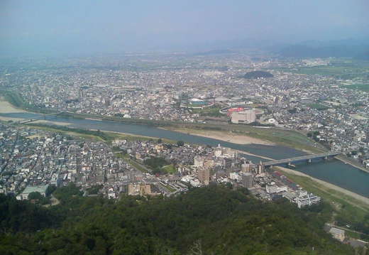 20110830095738-SO902i.jpg