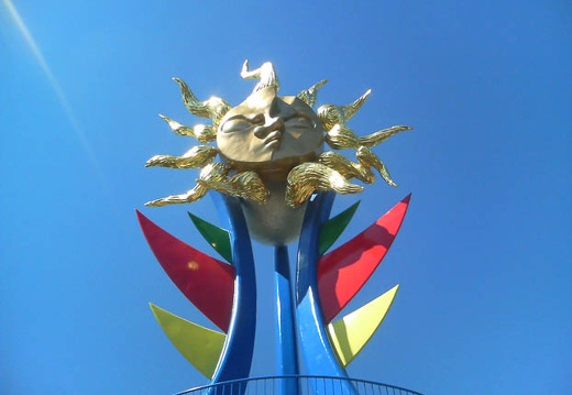 20111006115605-SO902i.jpg